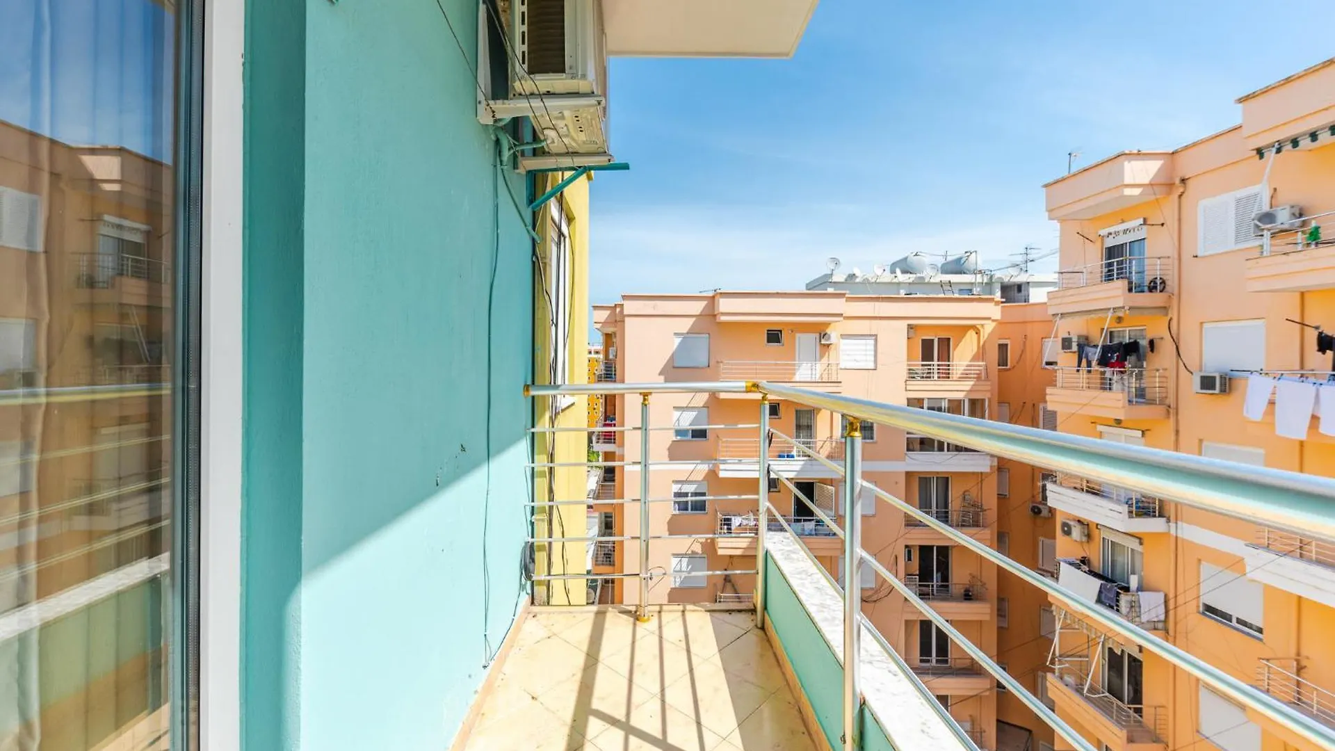 Sunny Central Apartment Durrës 0*,  Albanie