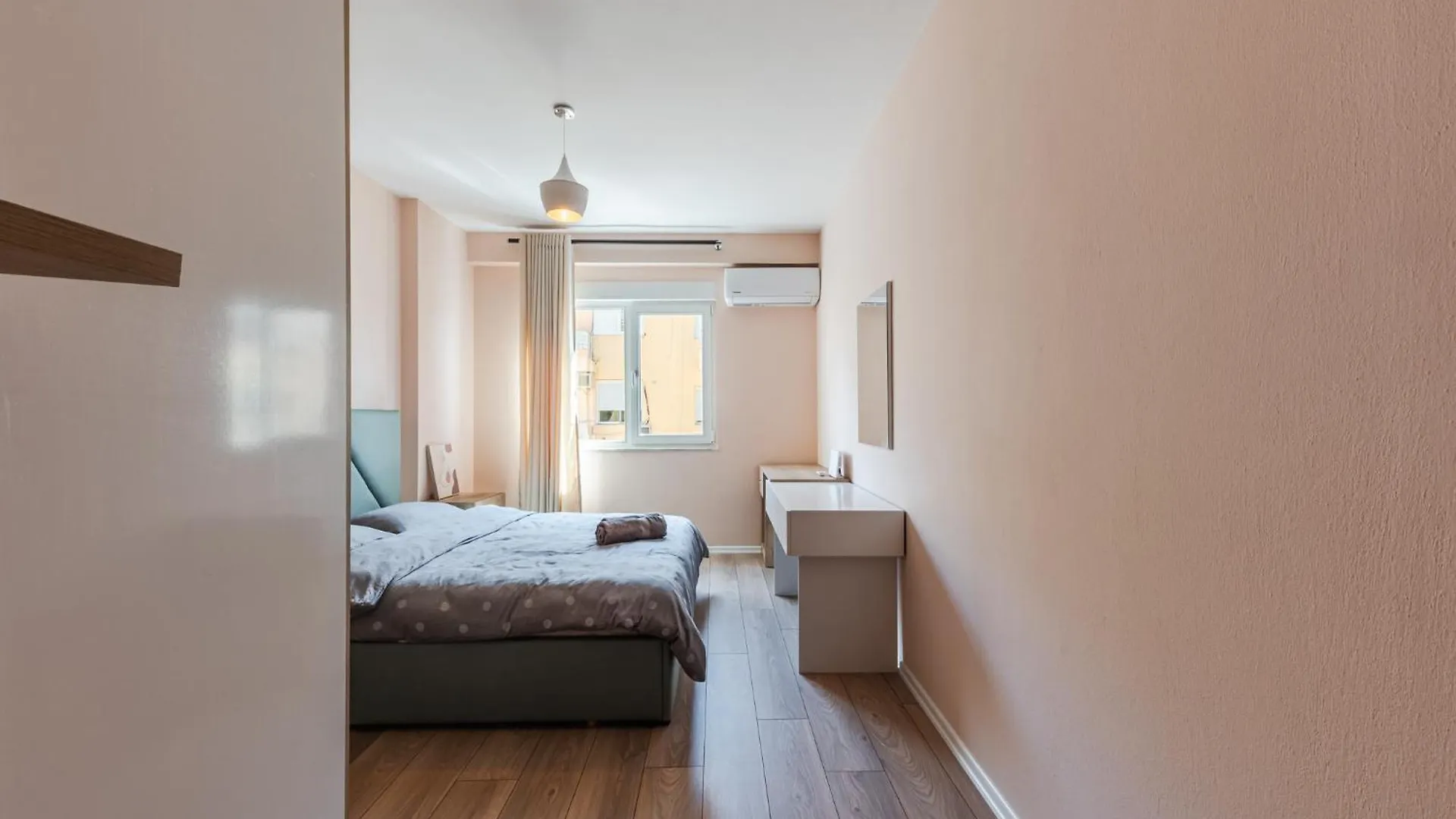Sunny Central Apartment Durrës Albanie